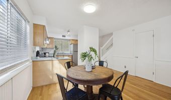 181 SYLVAN Dr, Atlantic Beach, FL 32233