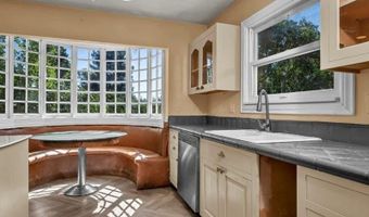 315 N White Cottage Rd N, Angwin, CA 94508