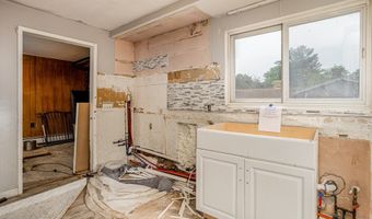 61 Barry Rd, Worcester, MA 01609