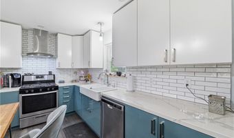 703 NW J St, Bentonville, AR 72712