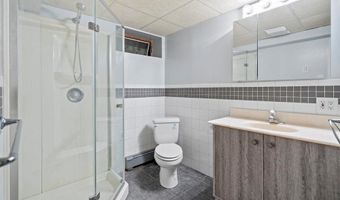 118 Grant Ave, Albertson, NY 11507