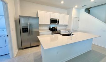 2404 RIDER RAIN Ln, Apopka, FL 32703