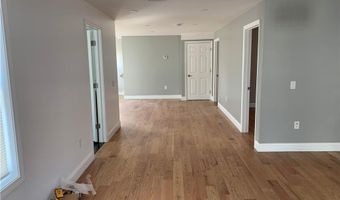 88 Reed St, Warwick, RI 02886