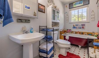 508 River View Dr, Cody, WY 82414