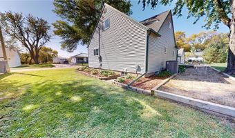 705 Glenview Dr, Albert Lea, MN 56007