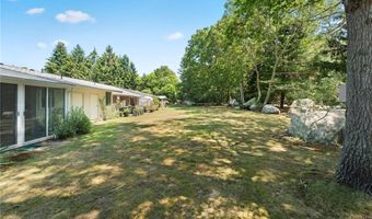 47 Kingsland Ct 6A, Charlestown, RI 02813