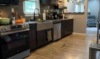 213 M St, Aurora, NE 68818