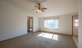 746 NW DESERT PINE St, Albany, OR 97321