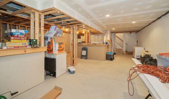 1129 Meadowdale Rd, Altamont, NY 12009