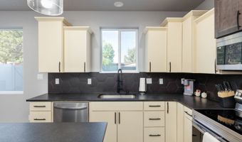 2413 N 5th St, Elko, NV 89801