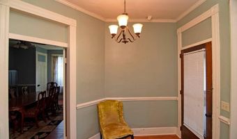 162 N Monroe St, Alderson, WV 24910