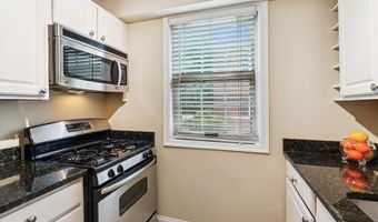 4378 N PERSHING Dr 43781, Arlington, VA 22203