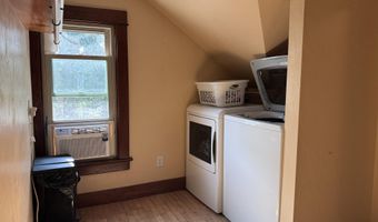 208 E CALUMET St, Appleton, WI 54915