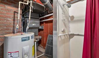 429 NE 8th St, Abilene, KS 67410