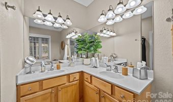 43 Smokemont Dr, Arden, NC 28704