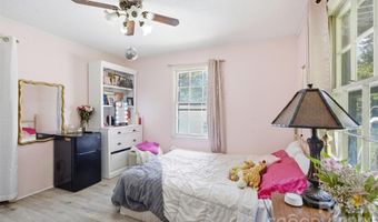302 Charlotte St, Alexis, NC 28006