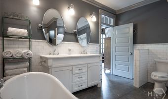 585 White Cir 32, Athens, GA 30605
