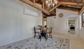 992 Pequawket Trl, Baldwin, ME 04091