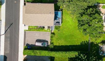 40 Grafton St, Newport, RI 02840