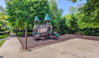 403 Timberbrooke Dr C, Bedminster, NJ 07921