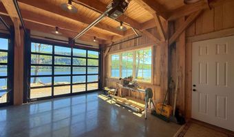 1027 S Barton Rd, Barton, VT 05822