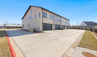 825 NW 14th St, Bentonville, AR 72712