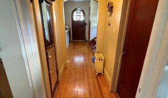 276 Blue Jay Dr, Beaver, WV 25813