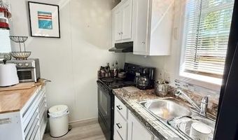 521 Forest Park, Middletown, RI 02842