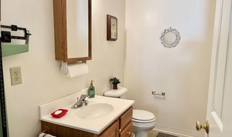 136 Morningside Commons, Brattleboro, VT 05301