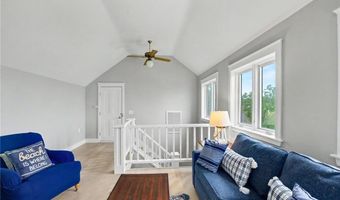 20 Roxbury Rd, Narragansett, RI 02882