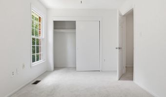 2410 S WALTER REED Dr 2, Arlington, VA 22206