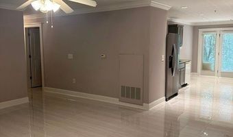 490 Barnett Shoals Rd 301, Athens, GA 30605