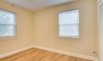 2100 N SCOTT St 101, Arlington, VA 22209