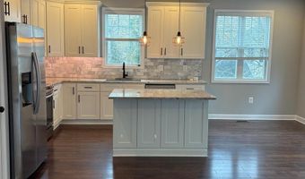 6445 FIRST St, Alexandria, VA 22312