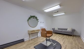101 S 7TH St, Akron, PA 17501