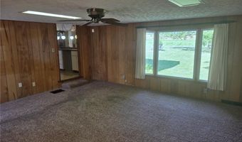 18916 166th St, Basehor, KS 66007