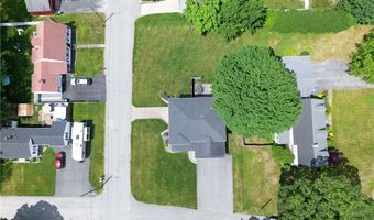 96 Evergreen St, Cumberland, RI 02864