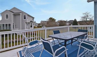 151 E Shore Rd, Narragansett, RI 02882
