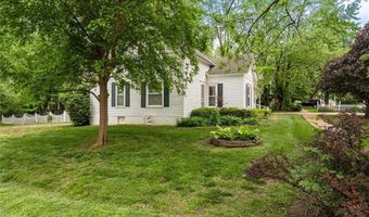 920 Grove St, Baldwin City, KS 66006
