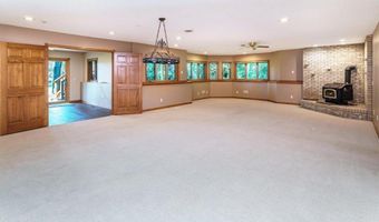 956 160th Ln NE, Ham Lake, MN 55304