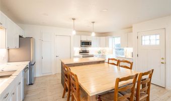 109 Saunders Ln, Aransas Pass, TX 78336