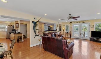 7578 BEACH Dr, Pasadena, MD 21122