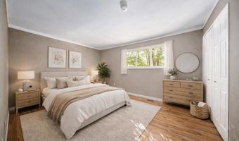 3342 Williamsburg St Rd, Ann Arbor, MI 48108