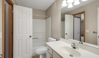 15981 Flotilla Trl 311, Apple Valley, MN 55124