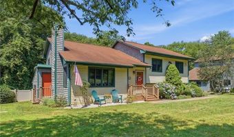 401 Gondola Ave, Jamestown, RI 02835