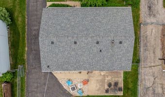 269 Cedarwood Ln, Antioch, IL 60002