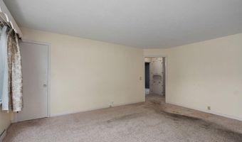 312 S Park Ave, Aurora, MO 65605