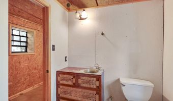 806 E Ave E, Alpine, TX 79830