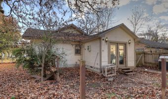 614 E 14th St, Baxter Springs, KS 66713