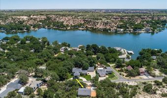 522 S SHORE Dr, Amarillo, TX 79118